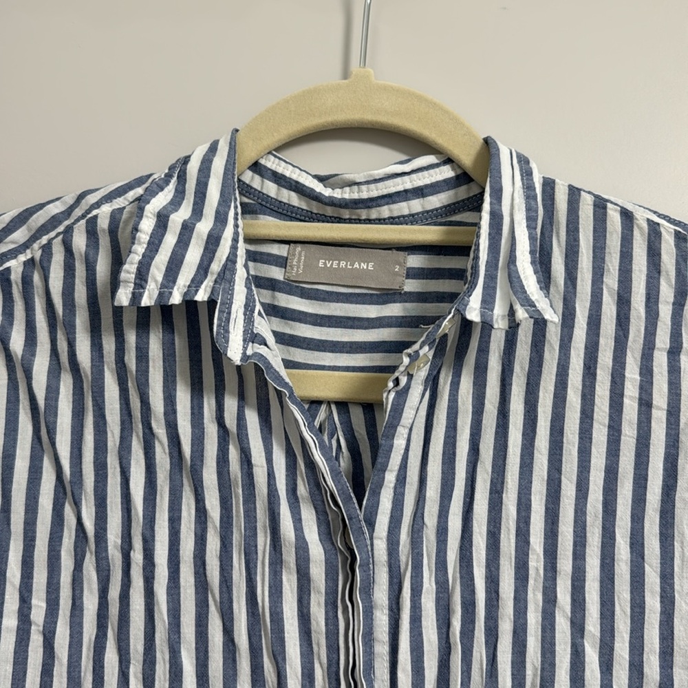 EVERLANE Sz 2. Long-sleeve cotton button up